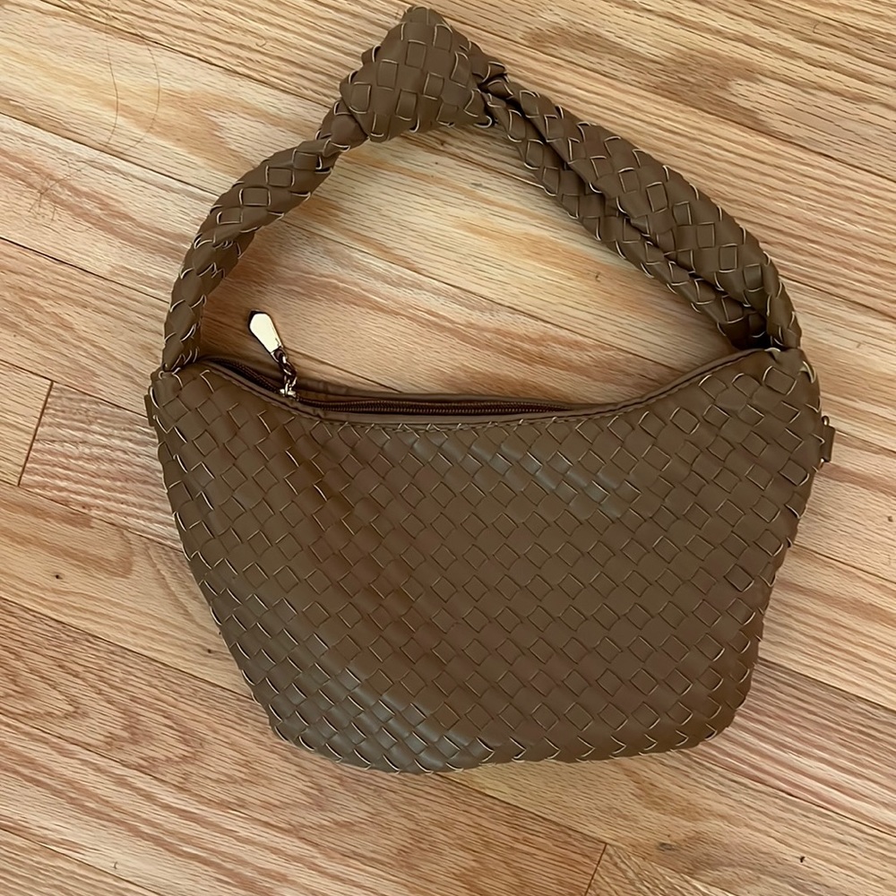 Shoulder bag